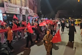 Afyonkarahisar039da-Buyuk-Taarruz039un-104.-yil-donumu-dolayisiyla-fener-alayi-duzenlendi-featured