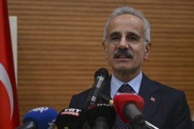 Bakan-Uraloglu-19-yolcu-icin-arama-kurtarma-calismalari-devam-ediyor-featured