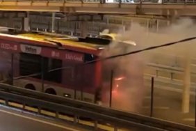 Seyir-halindeki-metrobuste-cikan-yangin-sonduruldu-featured