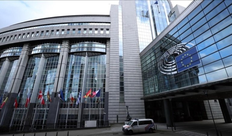 AB, Ukrayna'ya yaklaşık 3 milyar euroluk yeni ödemeyi onayladı