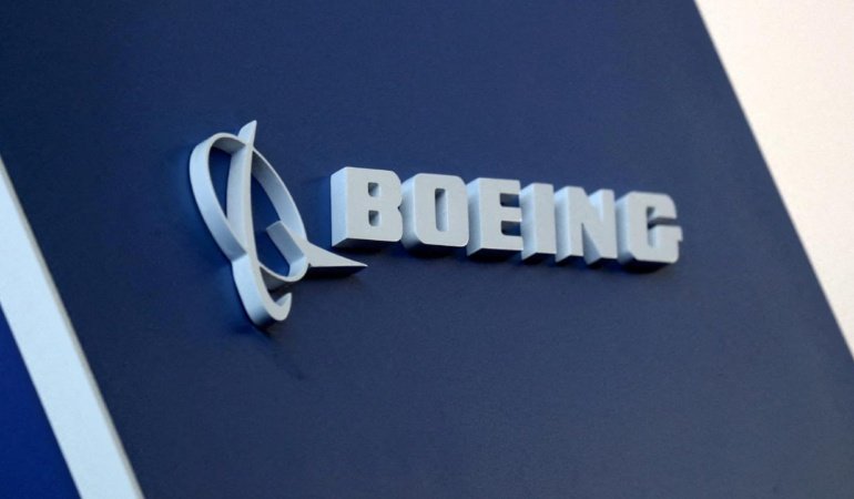 ABD Donanması'nın 20 milyar dolarlık savaş uçağı Boeing'e