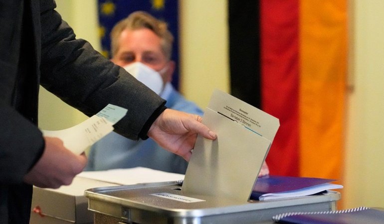 Almanya'da Berlin Eyalet Meclisi seçimlerini Sol Parti yüzde 25,7 oyla kazandı
