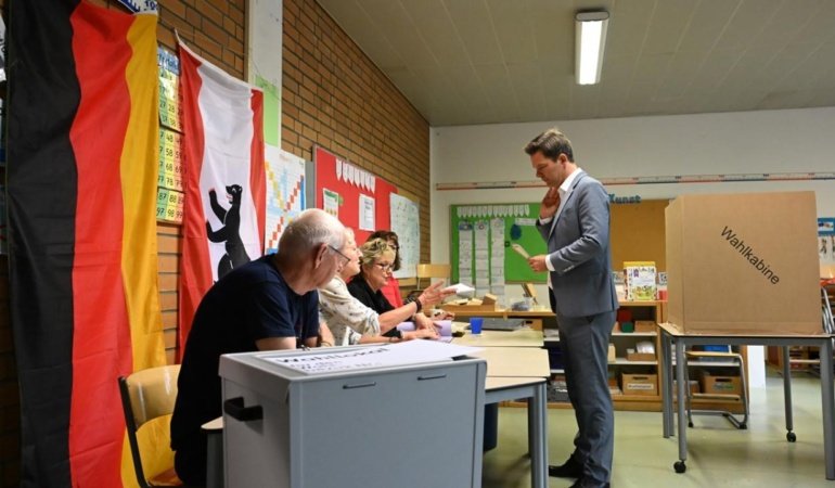 Almanya'da Berlin eyalet meclisi seçimini, başbakanlığa Elif Eralp'i aday gösteren Sol Parti kazandı