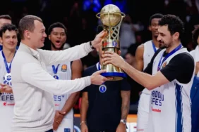 Anadolu-Efes-Moskova039da-kupaya-uzandi-featured