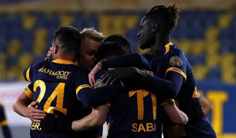Ankara derbisinde sürpriz sonuç! Ankaragücü evinde kaybetti