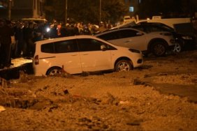 Ankara039da-yol-coktu-20-arac-hasar-gordu-featured