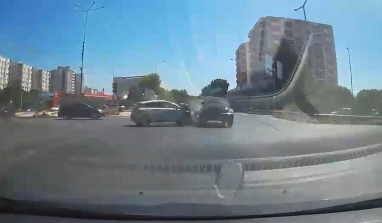 Aydın'da kırmızı ışık ihlali kazayla sonuçlandı: 3 yaralı