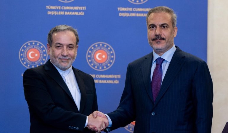 Bakan Fidan İranlı mevkidaşıyla görüştü