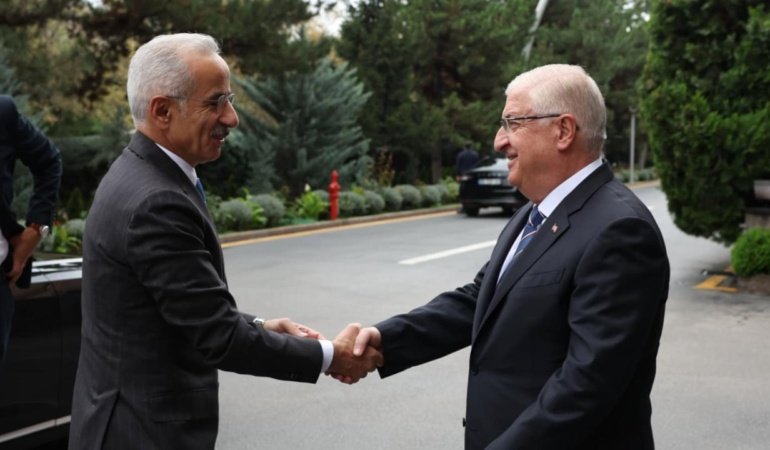 Bakan Güler, Bakan Uraloğlu ile görüştü