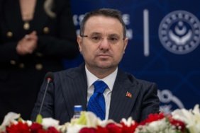 Bakan-Gurlek-Yatirimcimiz-hukuk-duzenine-guvenmeli-featured