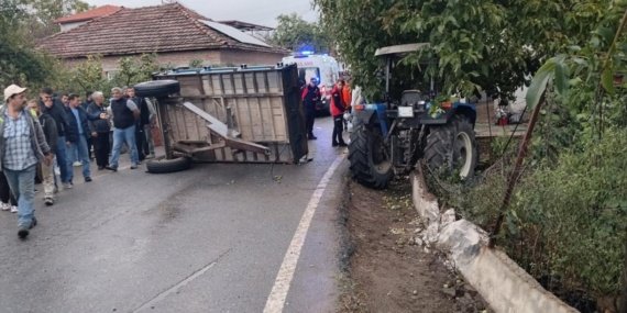 Balikesir039de-traktor-romorku-devrildi-23-yarali-featured
