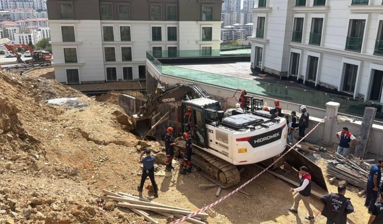 Başakşehir'de inşaat alanında toprak kayması: 1 ölü