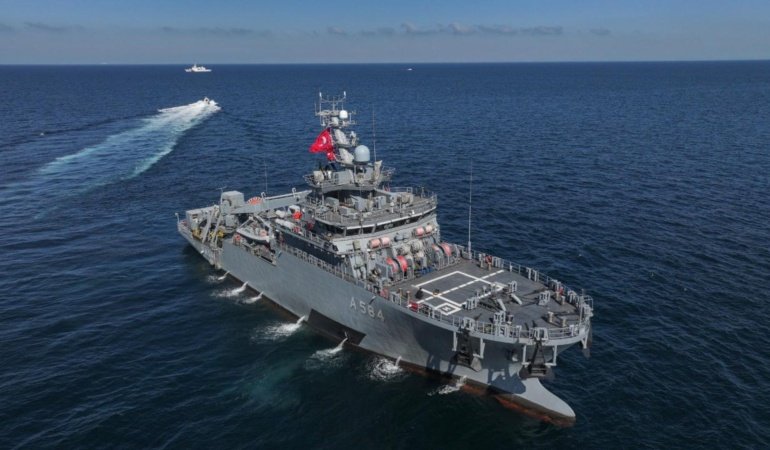 Batan 'Tuğberk İmamoğlu' gemisindeki kayıp mürettebatı arama çalışmaları sürüyor