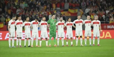 Bursada-dev-gece-Montella-Italya-karsisinda-11ini-belirledi-featured