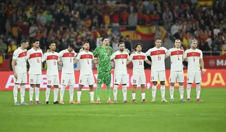 Bursa’da dev gece! Montella İtalya karşısında 11’ini belirledi