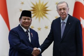 Cumhurbaskani-Erdogan-Endonezya-Cumhurbaskani-Subianto-ile-gorustu-featured