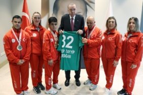 Cumhurbaskani-Erdogan-Turkiye-Ozel-Sporcular-Spor-Federasyonu-temsilcilerini-kabul-etti-featured