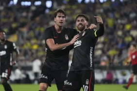 Derbi-galibiyeti-sonrasi-Besiktasta-hedef-3-puan-featured