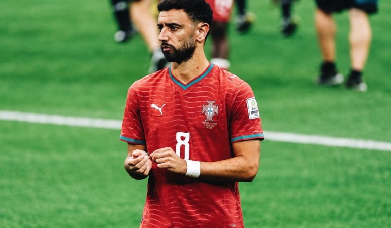 Fernandes’e “Galatasaray’a gel” çağrısı: Leao devreye girdi