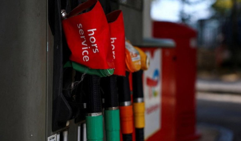 Fransa'daki istasyonların yüzde 11'inde en az bir yakıt türünde tedarik sıkıntısı yaşanıyor