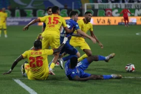 Goztepe-ile-Rizespor-puanlari-paylasti-2-2-featured