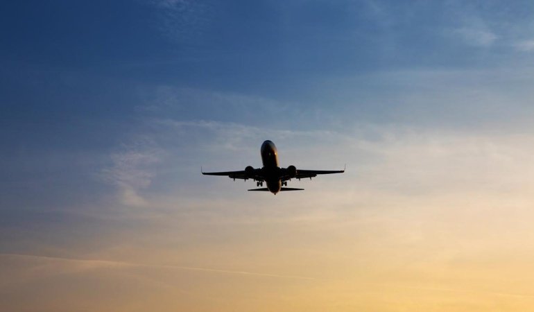 Güney Kıbrıs Rum Yönetimi'nde uçağa bomba ihbarı