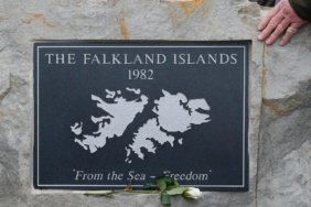 Ingiltere-Disisleri-Bakani-Miliband-Adalar-Falkland-Ingiltere039nindir-ve-oyle-kalacaktir-featured