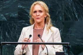Izlanda-Disisleri-Bakani-Gunnarsdottir-Baris-icin-muzakere-etmeyenler-ahlaki-korkaklardir-featured