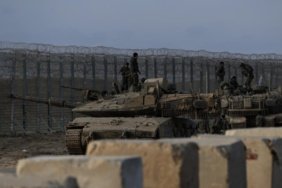 Katil-Israil-Gazze039deki-savas-suclarinin-kanitlarini-silerek-askeri-us-kuruyor-featured