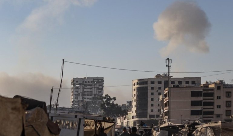 Katil İsrail'in Gazze'de düzenlediği saldırıda biri çocuk 2 kişi hayatını kaybetti