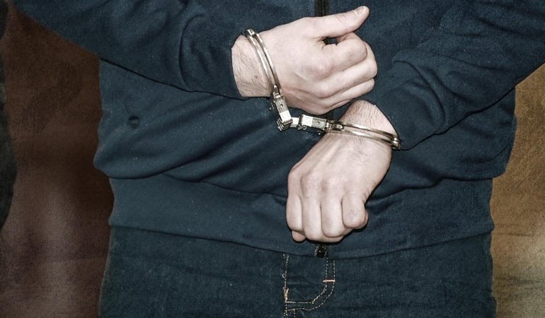 Menderes Belediyesi'ne yönelik soruşturma: 1 şüpheli daha yakalandı