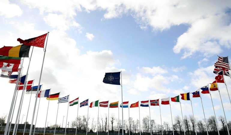 NATO: Rusya'nın güç kullanma tehdidini ve nükleer söylemlerini kınıyoruz