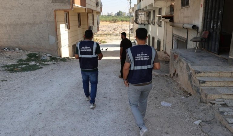 Şanlıurfa'daki depremin ardından hasar tespit çalışmaları sürüyor