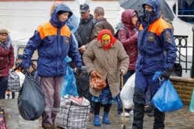 Ukrayna-kentinde-gida-ve-su-krizi-Halk-bahce-otlariyla-besleniyor-featured