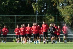 A-Milli-Takim039da-tepki-buyuyor-4-macta-4-yenilgi-tribunlerden-Montella-istifasi-featured