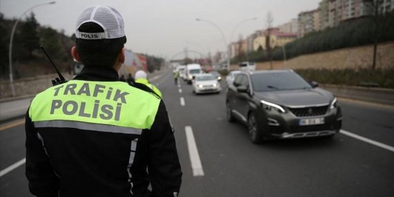 Ankara039da-yarin-bazi-yollar-trafige-kapatilacak-featured