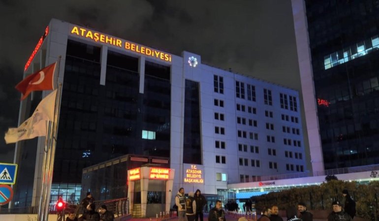 Ataşehir Belediyesi'ne yönelik yolsuzluk operasyonu: 5 tutuklama