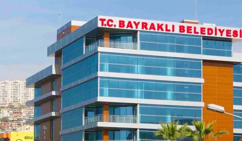 Bayraklı Belediyesi'ne yolsuzluk soruşturması: 45 gözaltı