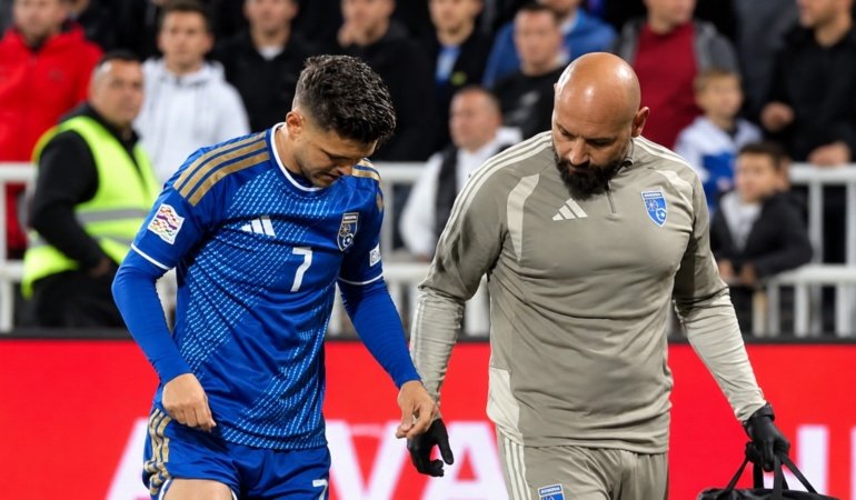 Beşiktaşlı Rashica sakatlık nedeniyle maçı tamamlayamadı
