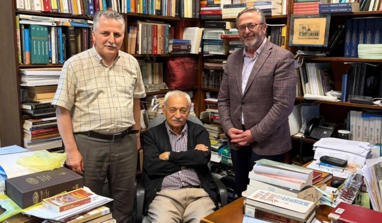 Bir ömrün birikimi: İsmail Erünsal'ın 525 eserlik koleksiyonu dijitale taşındı