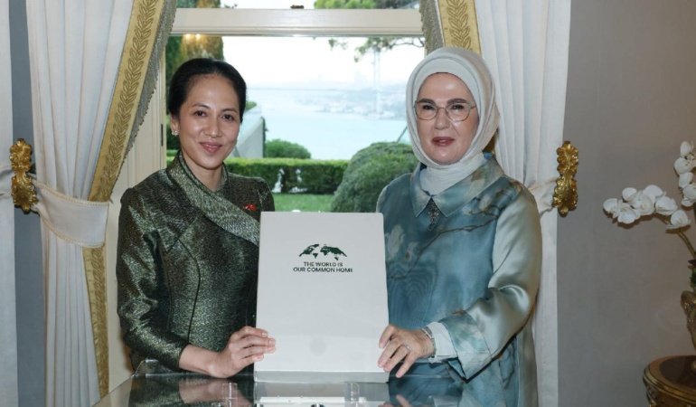 Emine Erdoğan Kamboçya Başbakanı Manet'in eşi Chanmony ile görüştü