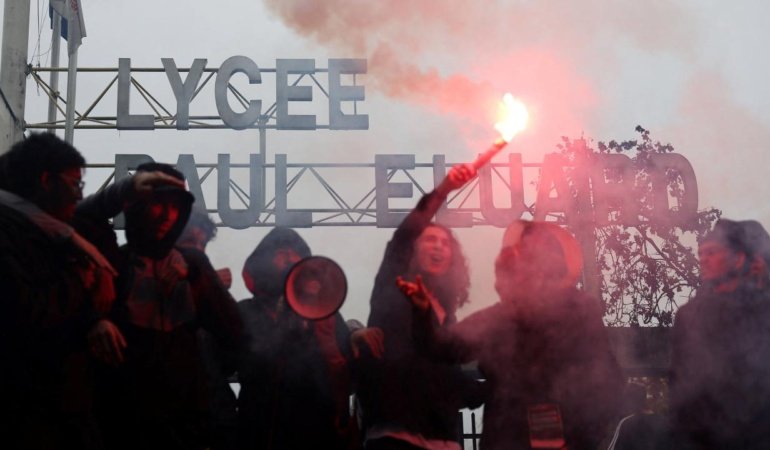 Fransa'da eğitim protestosu: 400'den fazla gözaltı