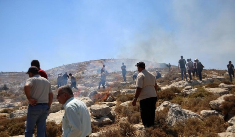 İşgalci İsrailliler, Batı Şeria'nın Nablus bölgesinde saldırılar düzenledi