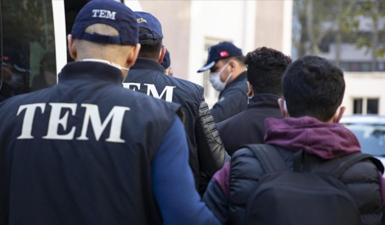 İstanbul'da DEAŞ ve El Kaide'ye operasyon: 14 gözaltı
