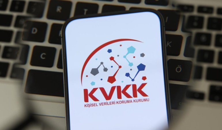 KVKK: İşveren, çalışanın kurumsal eposta yazışmalarına serbestçe erişemez