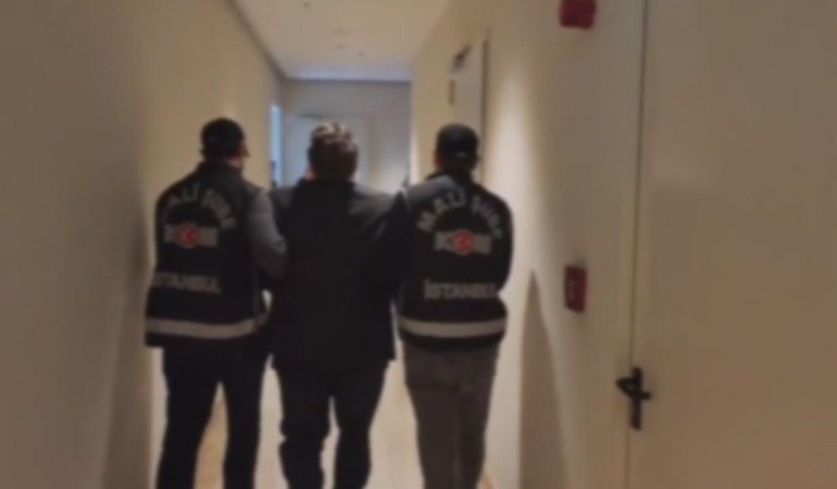 Kırmızı bültenle aranan dolandırıcı İstanbul'da yakalandı