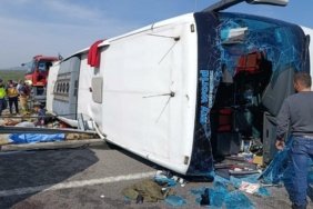 Manisa039da-yolcu-otobusu-ile-cekici-carpisti-11-olu-27-yarali-featured