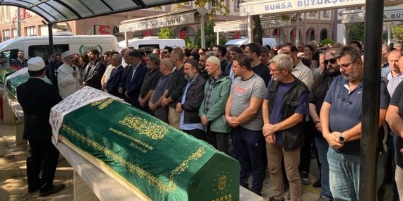 Manisa039daki-kazada-hayatini-kaybeden-10-kisinin-cenazesi-Bursa039da-defnedildi-featured