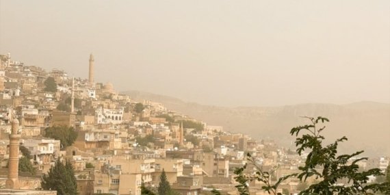 Mardin-ve-Sanliurfa039da-toz-tasinimi-etkili-oldu-featured