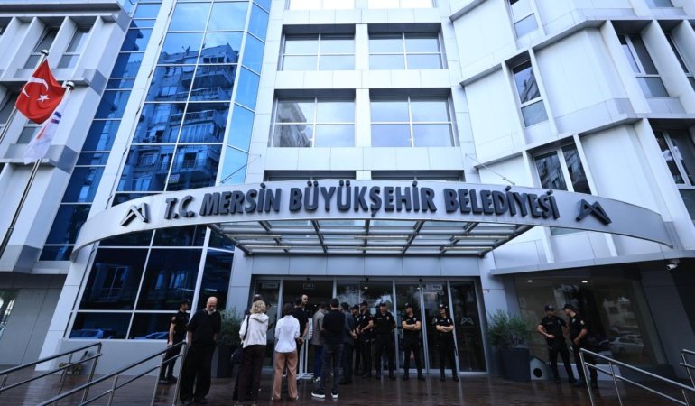 Mersin Büyükşehir Belediyesinin 13 doğrudan temin ve ihale dosyasında usulsüzlük tespiti